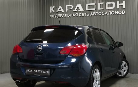 Opel Astra J, 2011 год, 570 000 рублей, 2 фотография