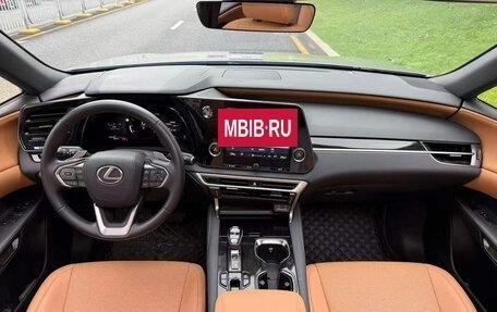 Lexus RX IV рестайлинг, 2025 год, 6 623 000 рублей, 6 фотография