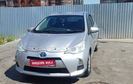 Toyota Aqua I, 2013 год, 950 000 рублей, 1 фотография