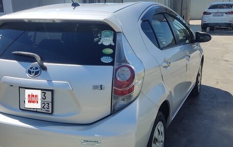 Toyota Aqua I, 2013 год, 950 000 рублей, 3 фотография