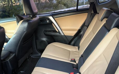 Toyota RAV4, 2017 год, 2 480 000 рублей, 8 фотография
