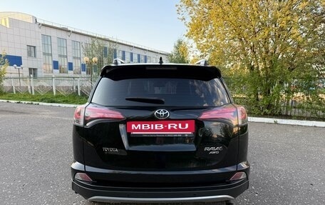 Toyota RAV4, 2017 год, 2 480 000 рублей, 5 фотография