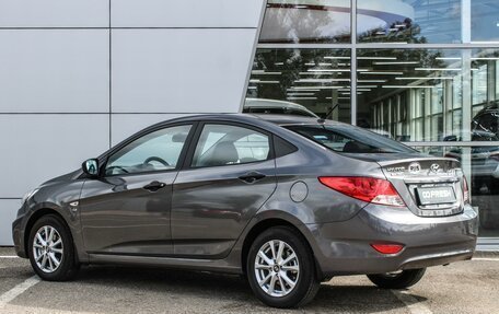 Hyundai Solaris II рестайлинг, 2013 год, 1 370 000 рублей, 2 фотография