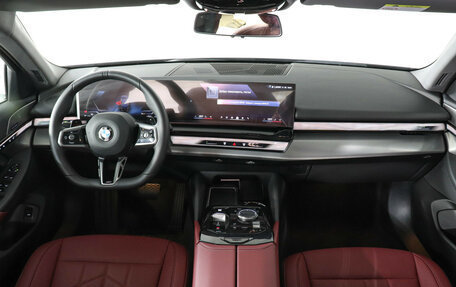 BMW 5 серия, 2025 год, 8 550 000 рублей, 20 фотография