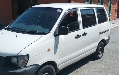 Toyota Town Ace III, 2001 год, 370 000 рублей, 10 фотография