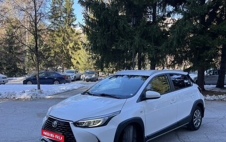 Toyota Yaris XP150 рестайлинг, 2022 год, 1 990 000 рублей, 6 фотография