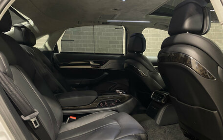 Audi A8, 2015 год, 2 900 000 рублей, 10 фотография