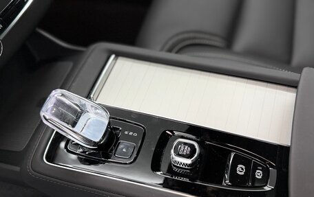 Volvo XC90 II рестайлинг, 2026 год, 13 000 000 рублей, 28 фотография