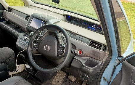 Honda Freed II, 2021 год, 1 600 000 рублей, 3 фотография