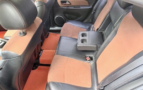 Chevrolet Cruze II, 2013 год, 800 000 рублей, 15 фотография