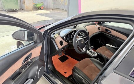 Chevrolet Cruze II, 2013 год, 800 000 рублей, 16 фотография