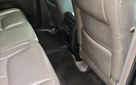 Toyota Land Cruiser Prado 120 рестайлинг, 2005 год, 1 500 000 рублей, 12 фотография