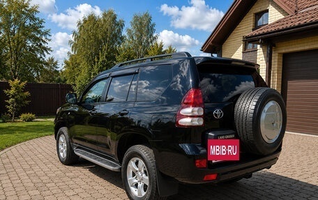 Toyota Land Cruiser Prado 120 рестайлинг, 2005 год, 1 500 000 рублей, 2 фотография