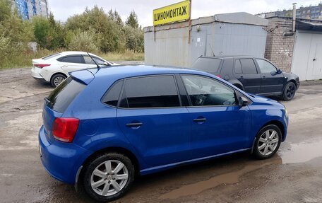 Volkswagen Polo VI (EU Market), 2011 год, 520 000 рублей, 2 фотография