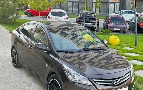 Hyundai Solaris II рестайлинг, 2014 год, 800 000 рублей, 7 фотография
