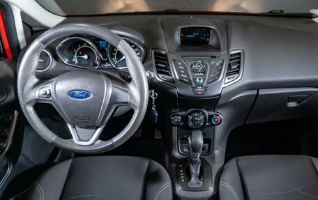 Ford Fiesta, 2015 год, 1 020 000 рублей, 10 фотография