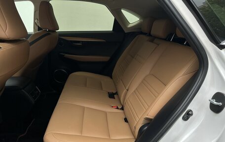 Lexus NX I, 2016 год, 2 550 000 рублей, 10 фотография