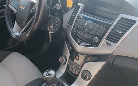 Chevrolet Cruze II, 2012 год, 780 000 рублей, 13 фотография