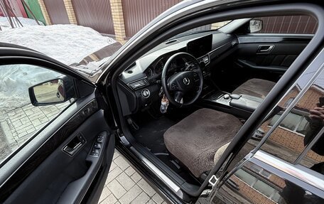 Mercedes-Benz E-Класс, 2012 год, 1 750 000 рублей, 9 фотография