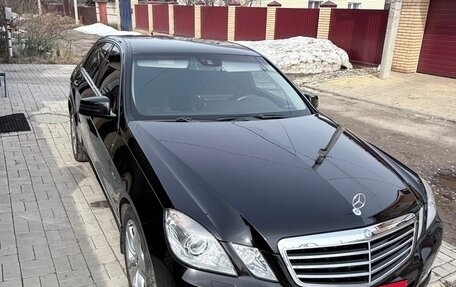 Mercedes-Benz E-Класс, 2012 год, 1 750 000 рублей, 10 фотография