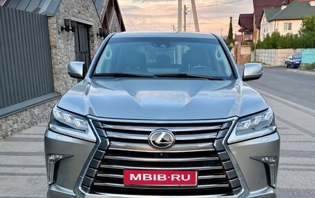 Lexus LX III, 2017 год, 6 680 000 рублей, 1 фотография