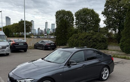 BMW 3 серия, 2017 год, 2 590 000 рублей, 2 фотография
