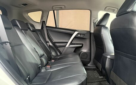 Toyota RAV4, 2018 год, 2 349 000 рублей, 12 фотография