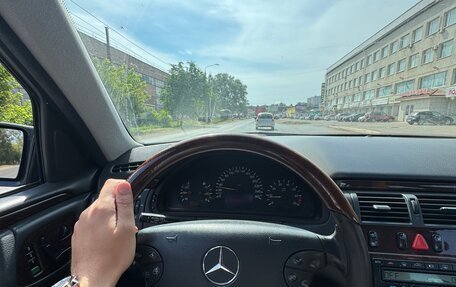 Mercedes-Benz E-Класс, 2000 год, 680 000 рублей, 13 фотография