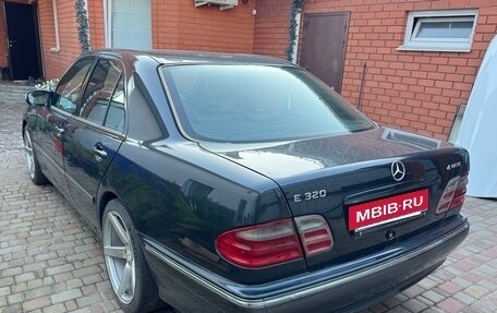 Mercedes-Benz E-Класс, 2000 год, 680 000 рублей, 6 фотография