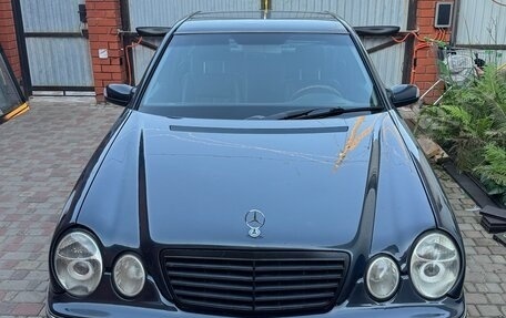 Mercedes-Benz E-Класс, 2000 год, 680 000 рублей, 3 фотография