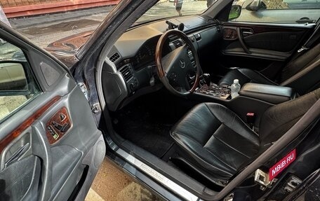 Mercedes-Benz E-Класс, 2000 год, 680 000 рублей, 15 фотография