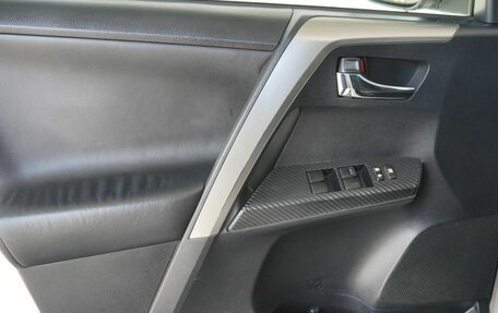 Toyota RAV4, 2015 год, 1 790 000 рублей, 9 фотография