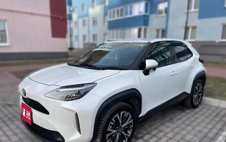 Toyota Yaris Cross, 2021 год, 2 000 000 рублей, 1 фотография