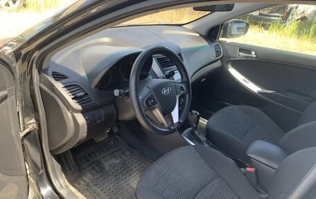 Hyundai Solaris II рестайлинг, 2016 год, 890 000 рублей, 3 фотография