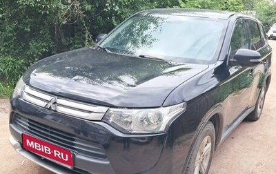 Mitsubishi Outlander III рестайлинг 3, 2014 год, 1 120 000 рублей, 1 фотография