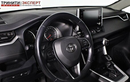 Toyota RAV4, 2020 год, 2 987 000 рублей, 10 фотография