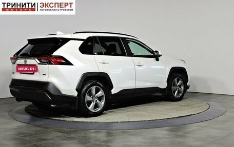 Toyota RAV4, 2020 год, 2 987 000 рублей, 5 фотография