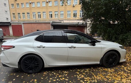 Toyota Camry, 2023 год, 3 999 999 рублей, 2 фотография