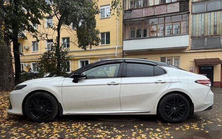 Toyota Camry, 2023 год, 3 999 999 рублей, 4 фотография