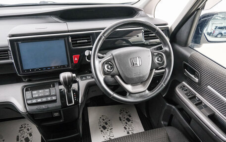 Honda Stepwgn IV, 2015 год, 1 699 000 рублей, 10 фотография