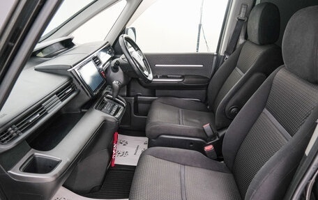 Honda Stepwgn IV, 2015 год, 1 699 000 рублей, 14 фотография