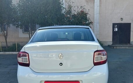 Renault Logan II, 2017 год, 590 000 рублей, 4 фотография