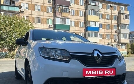 Renault Logan II, 2017 год, 590 000 рублей, 2 фотография