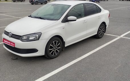 Volkswagen Polo VI (EU Market), 2011 год, 700 000 рублей, 1 фотография