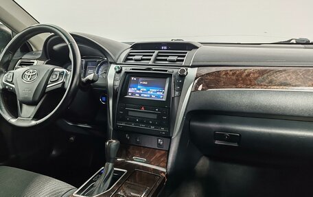 Toyota Camry, 2017 год, 1 899 000 рублей, 11 фотография