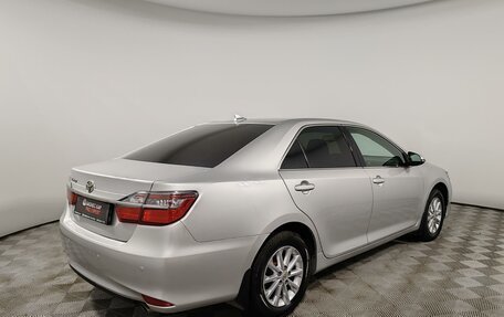 Toyota Camry, 2017 год, 1 899 000 рублей, 5 фотография