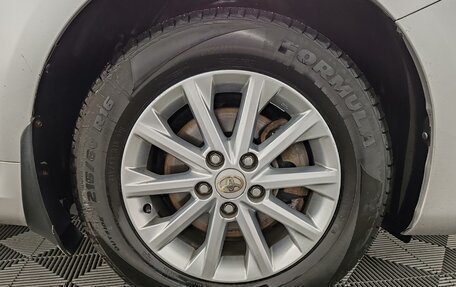 Toyota Camry, 2017 год, 1 899 000 рублей, 17 фотография