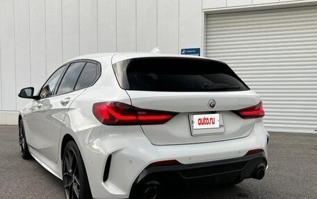 BMW 1 серия, 2022 год, 1 850 000 рублей, 5 фотография