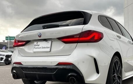 BMW 1 серия, 2022 год, 1 850 000 рублей, 7 фотография