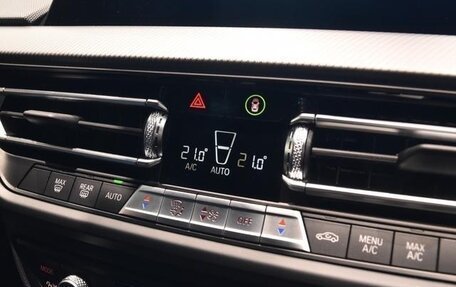 BMW 1 серия, 2022 год, 1 850 000 рублей, 16 фотография